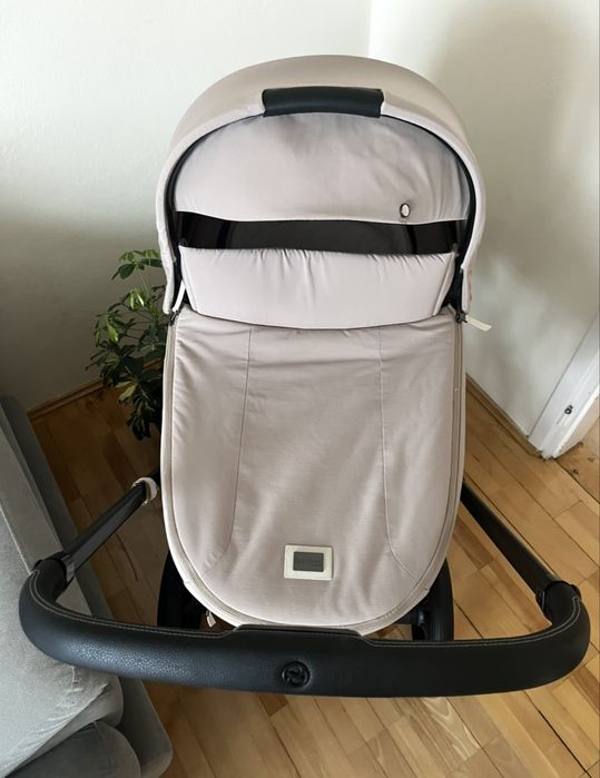 Wózek cybex priam 4.0 gondola cozy beige plus rama black matt