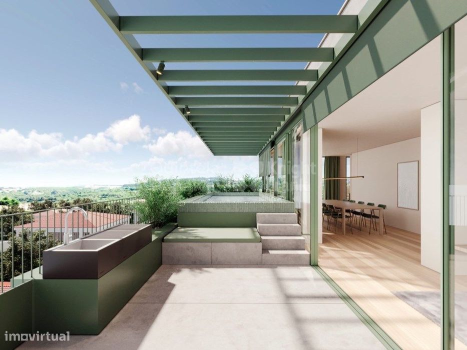 Penthouse T5 com Terraço e Garagem em Lordelo, Porto