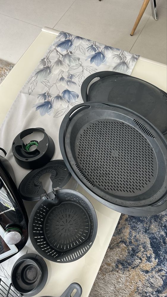 Czarny Thermomix TM6 – stan IDEALNY!
