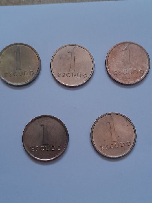 Moeda de 1 escudo de 1981,1982,1983,1984,1985