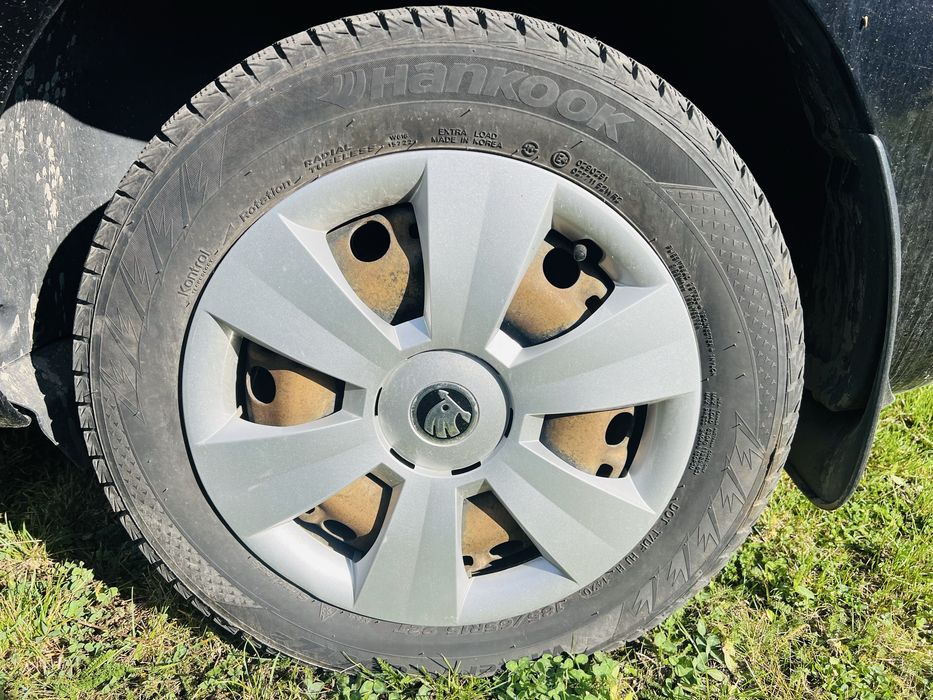 Диски с резиной и колпаками 5-100 r 15 , 185/65