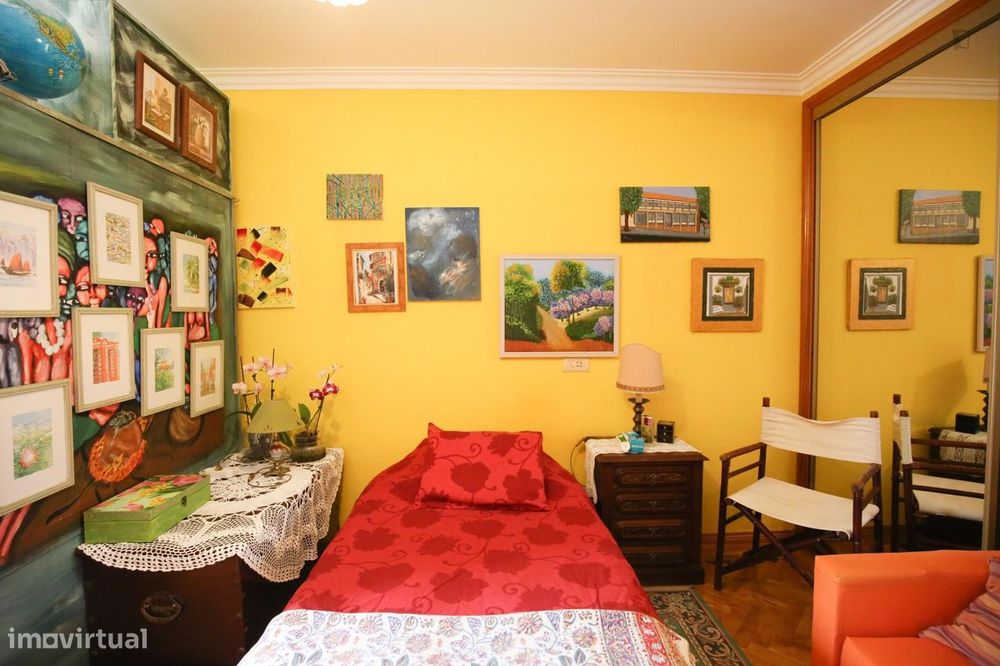 28316 - Quarto com cama de solteiro em casa com...