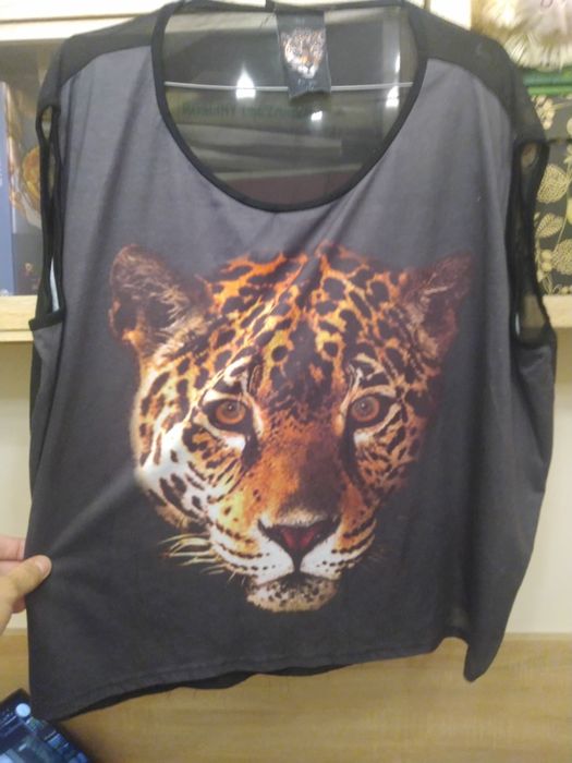 Czarna bluzka atmosphere