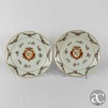 Par de pratos porcelana China, monograma, Reinado Qianlong 1736 a 1795
