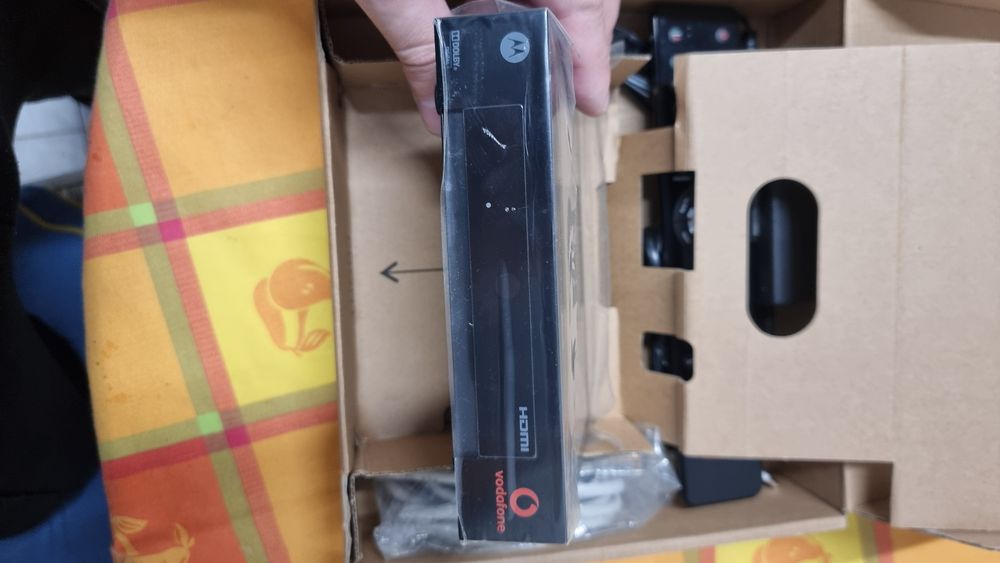 MEOBox Vip 1002 Motorola Nova Caixa + comando