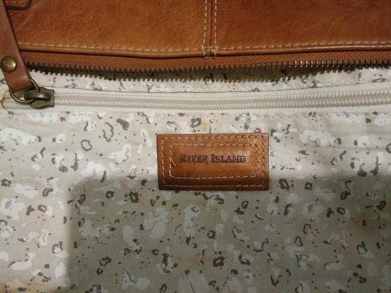 Шкіряна сумка River Island коричневого кольору