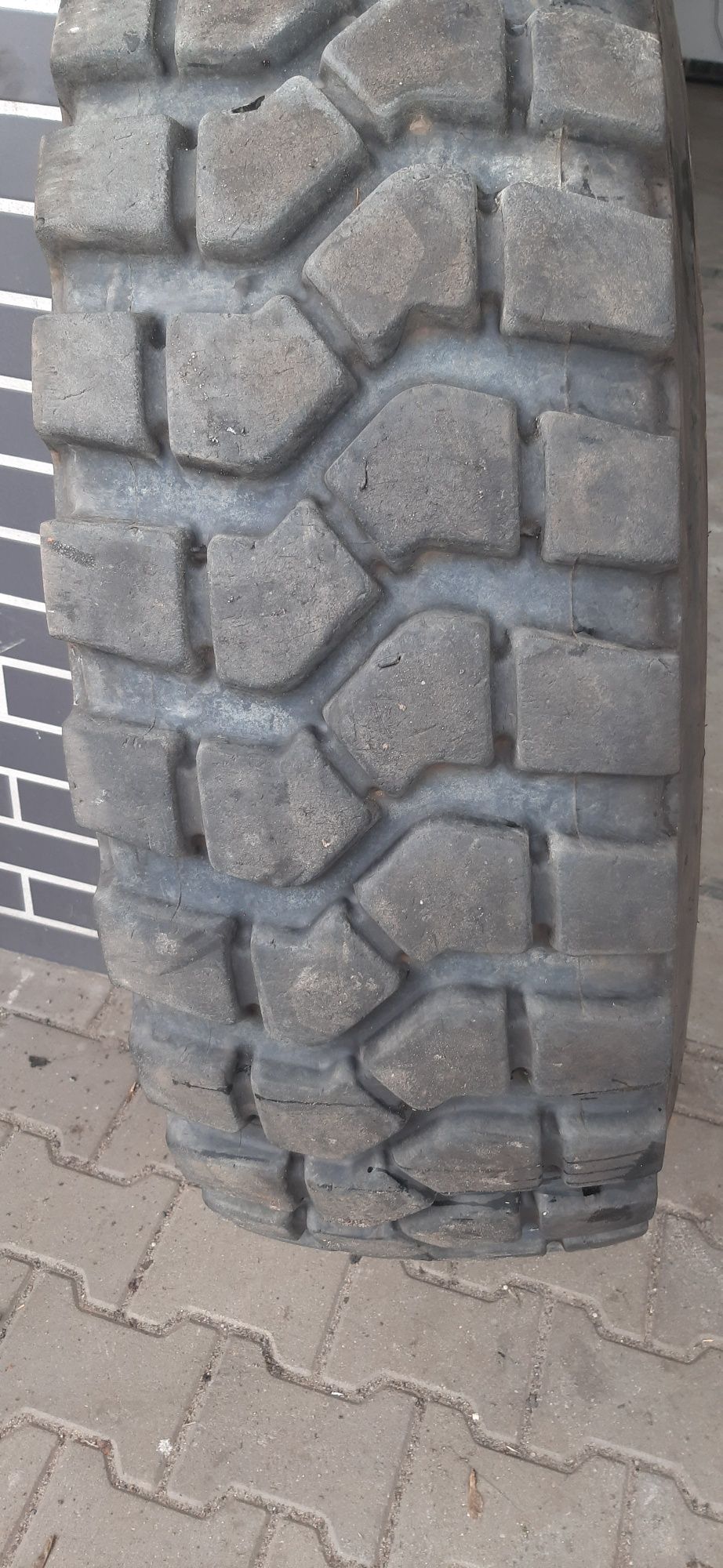 14.00R20 ; 14.00-20 Pirelli