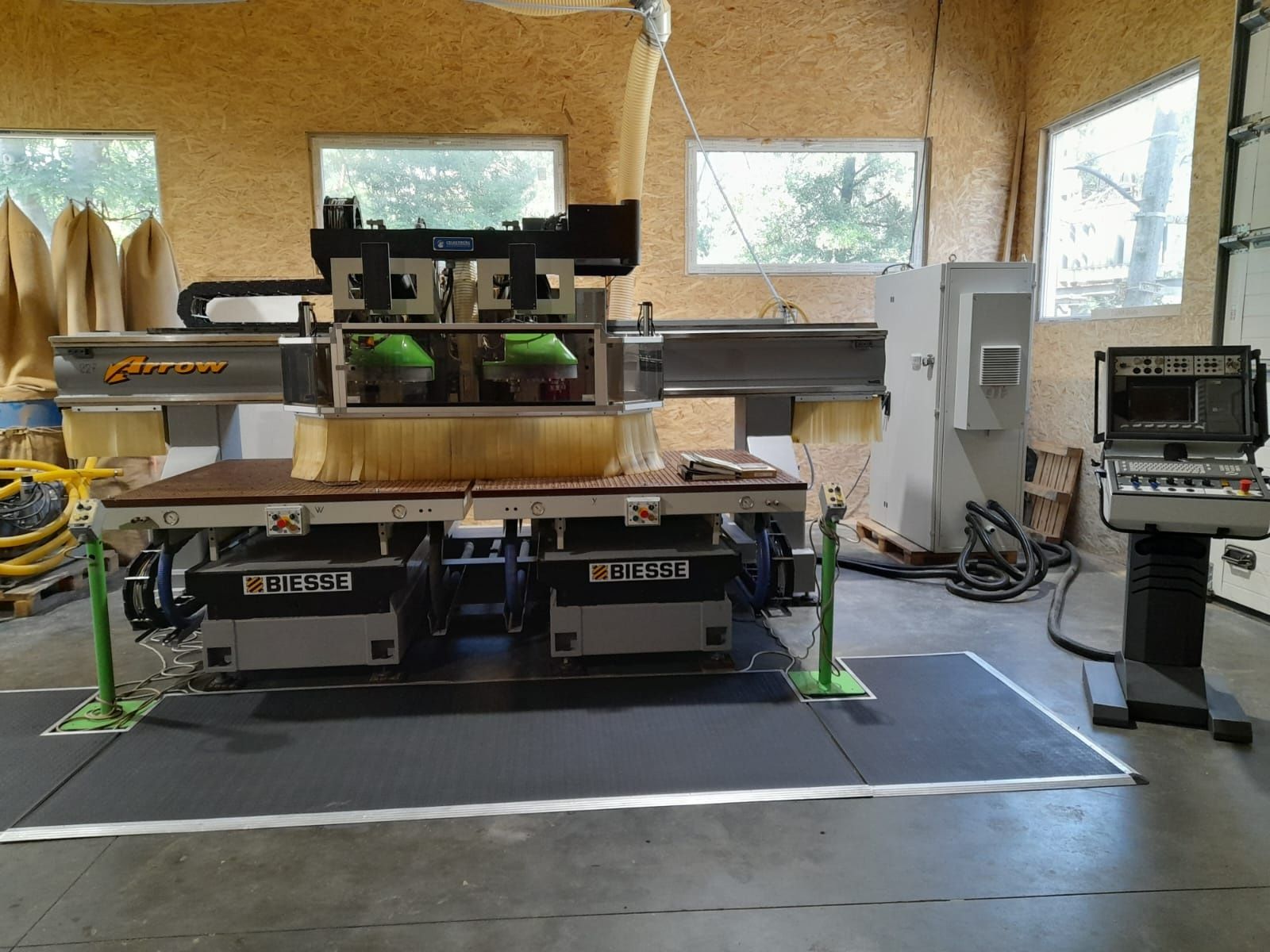 Centrum obróbcze CNC Biesse Arrow obróbka 2 el. jednocześnie 2x 4 oś c