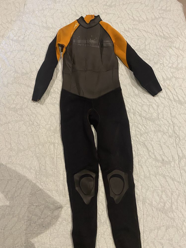 Fato desportivo tribord