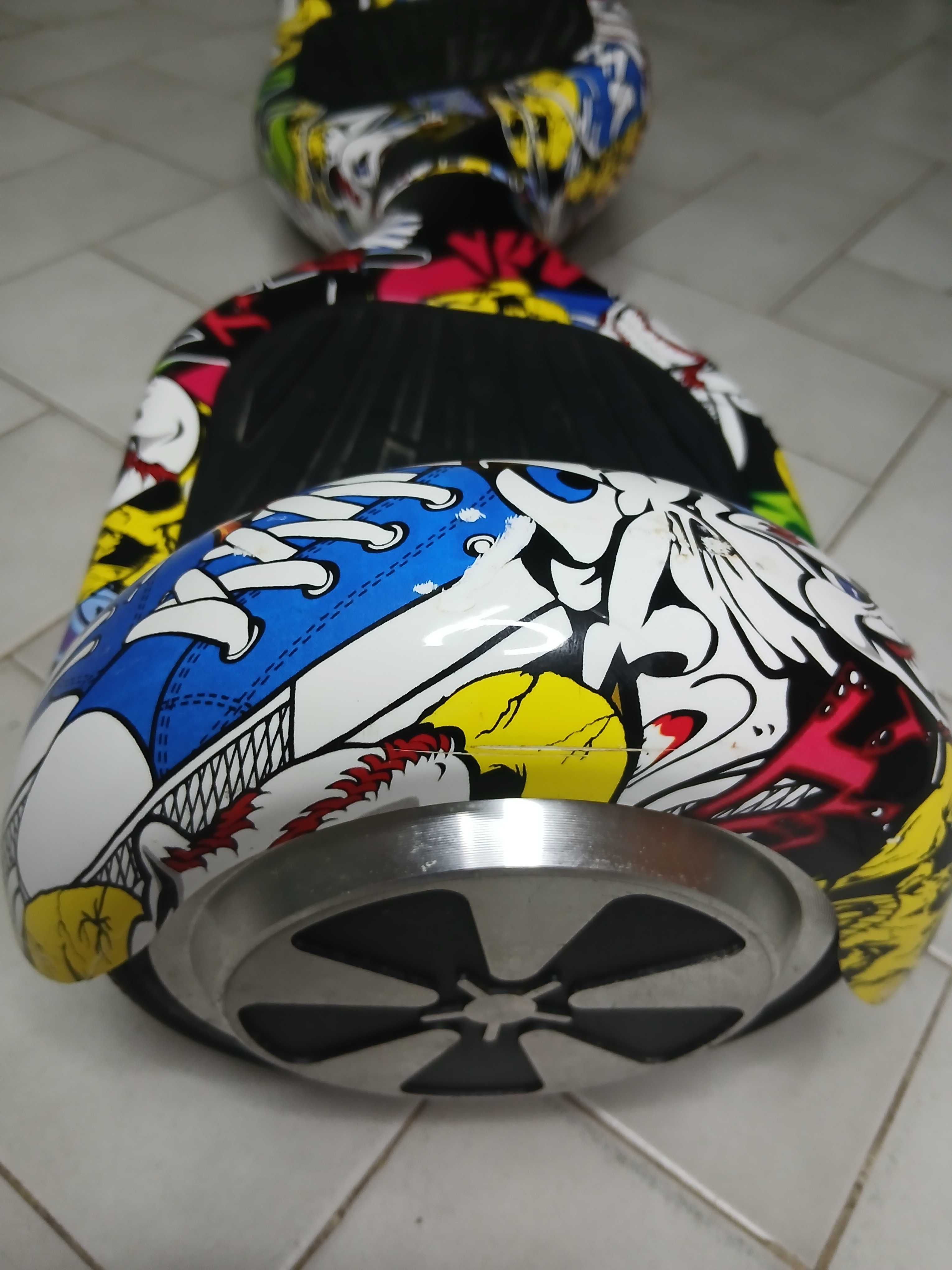 Overboard skate flash usado com Bluetooth e carregador incluído