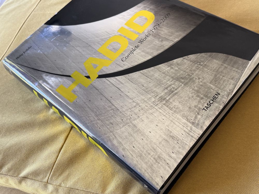 Grande e raro livro Arquitetura Zaha Hadid