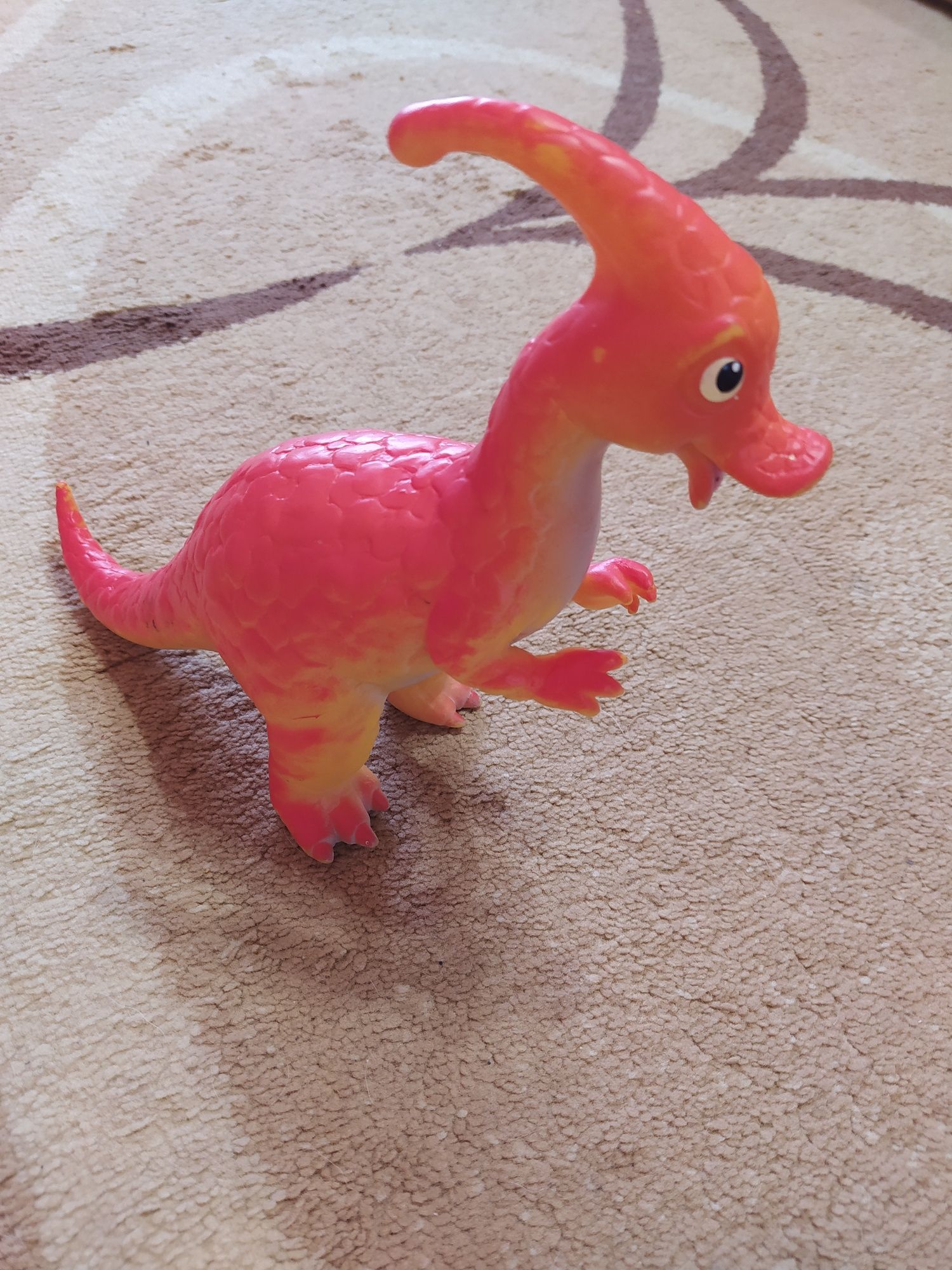 Динозавр резиновий