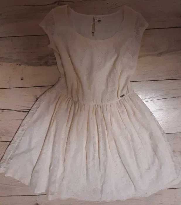 Koronkowa kremowa sukienka Chillin rozmiar 38