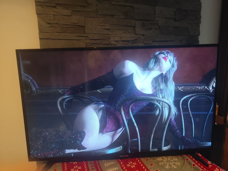 Tel Samsung 43 całe 4k wi-fi smart