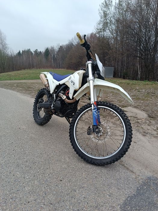Cross X-motos 250 ROZRUSZNIK xb-88 Diabolini asix 300 lizzard MZK rfz