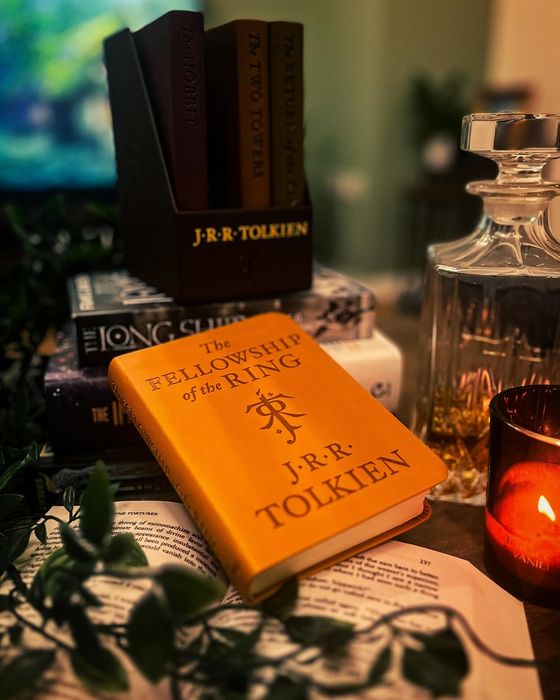Набір книг Володар перснів та Хоббіт The lord of the rings book set de