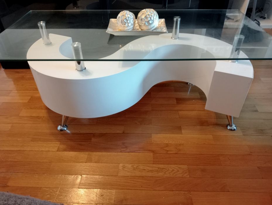 Mesa de centro de vidro