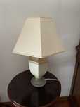 Candeeiro de mesa com abajur