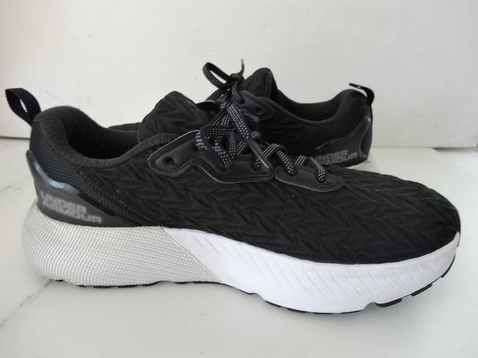 Buty UNDER ARMOUR HOVR MEGA 3 roz 44,5 Bieganie w terenie Sportowe
