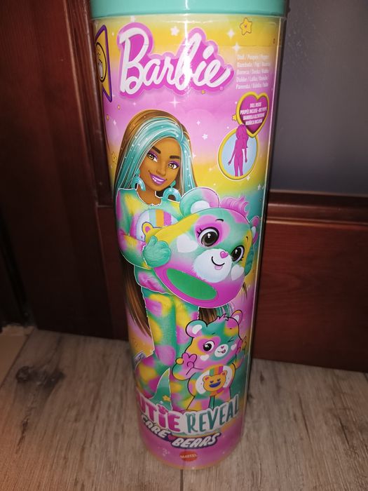 Lalka Barbie.   .