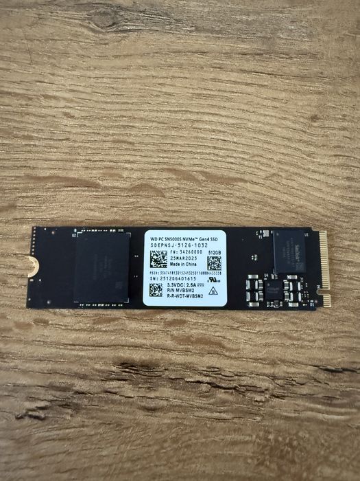 Pamięć RAM 2x8GB 5600 MHz DDR5 oraz Dysk SSD M2 PCIe 512GB