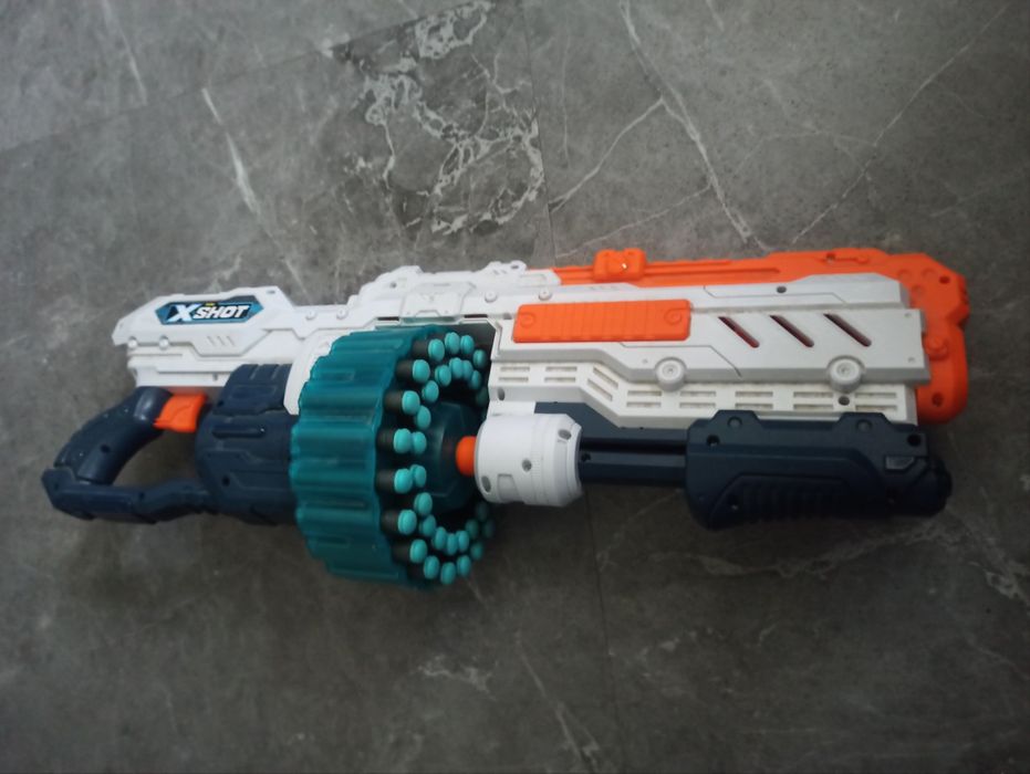 Wyrzutnia pistolet X-shot zuru Nerf