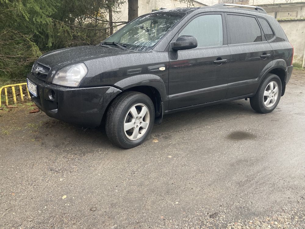 Hyundai Tucson 2.0 gaz OPŁATY NA ROK