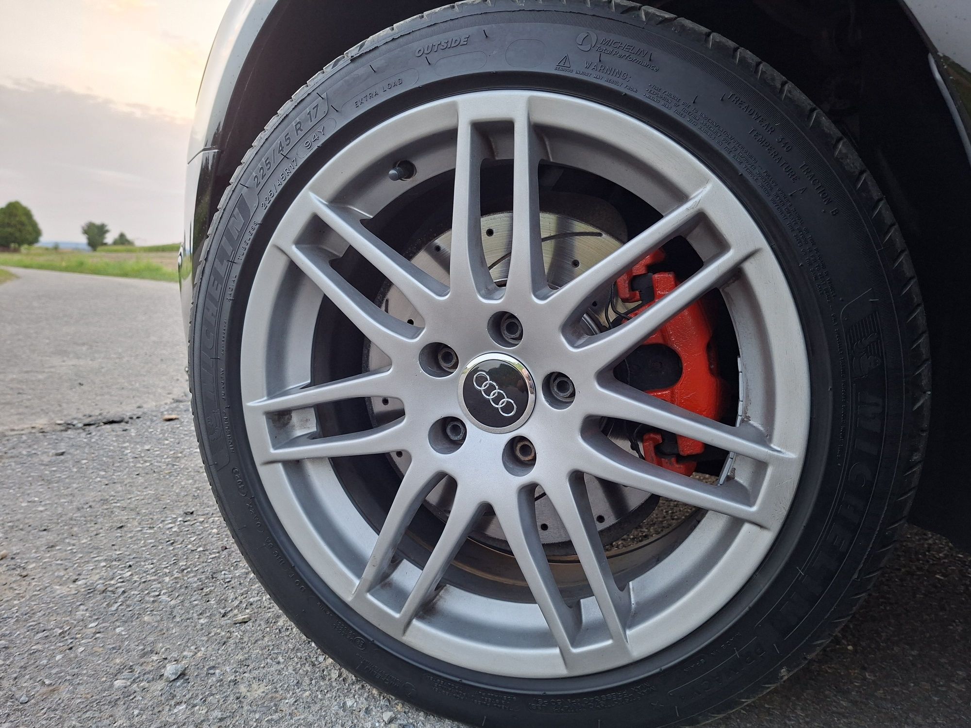 AUDI A4 B8 Lift 2.0Tdi 150km Doinwestowany Navi Hak Radar 2kpl. Kół