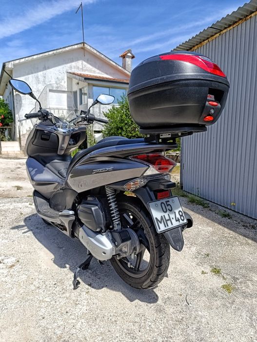 Honda PCX impecável