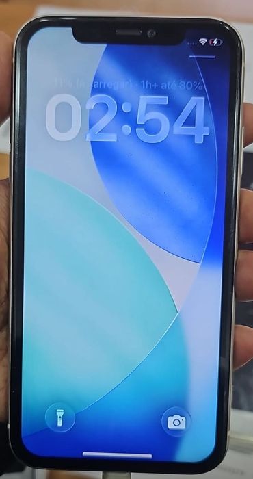 iPhone 11 128g para desocupar