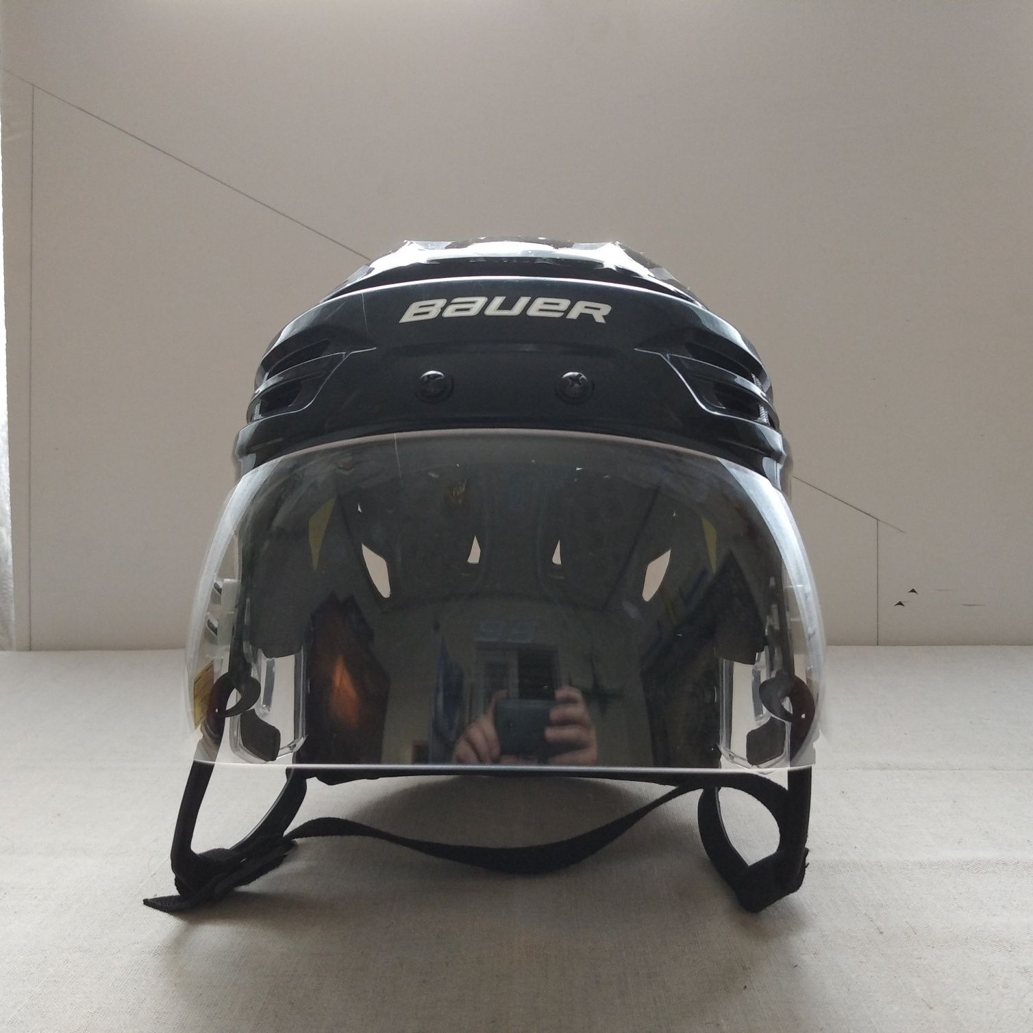 Продам хоккейный шлем Bauer Re-Akt 95