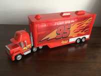 Mattel,Disney Auta, Cars, Maniek, transporter samochodów, zestaw