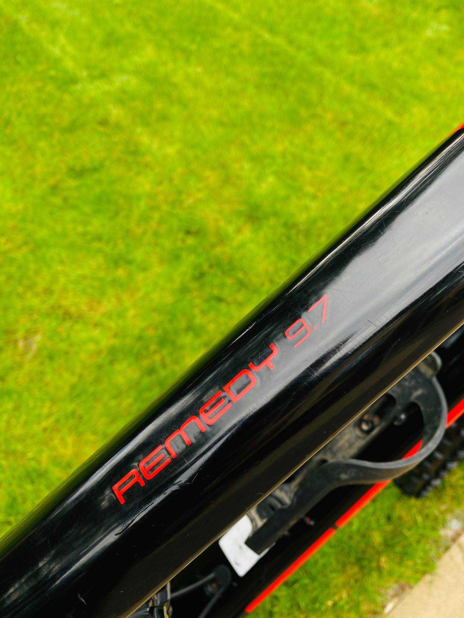 rama Trek Remedy 9.7 (karbonowa rama, rozmiar XL)