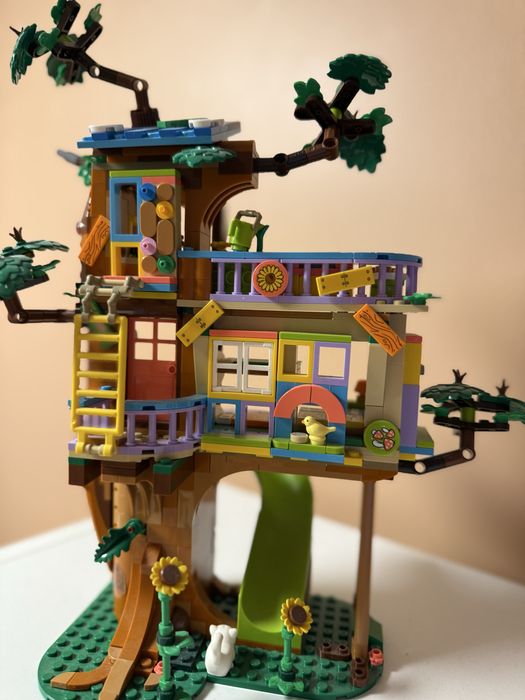 LEGO Friends Тусовка у будиночку дружби на дереві