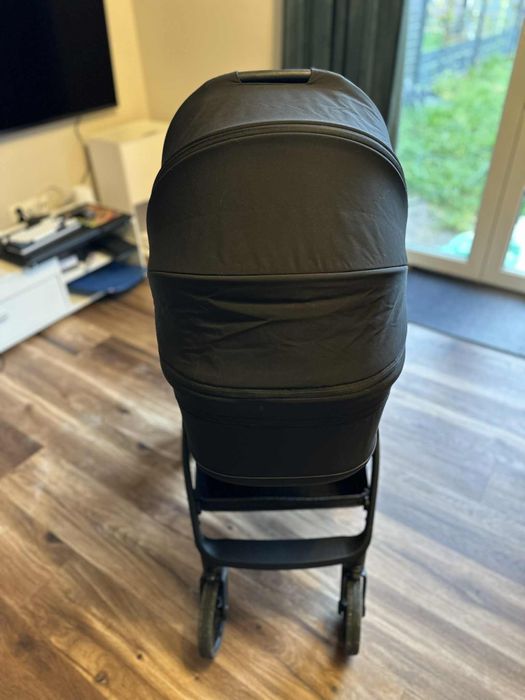 Wozek dzieciecy Venicci Claro 2w1 noir