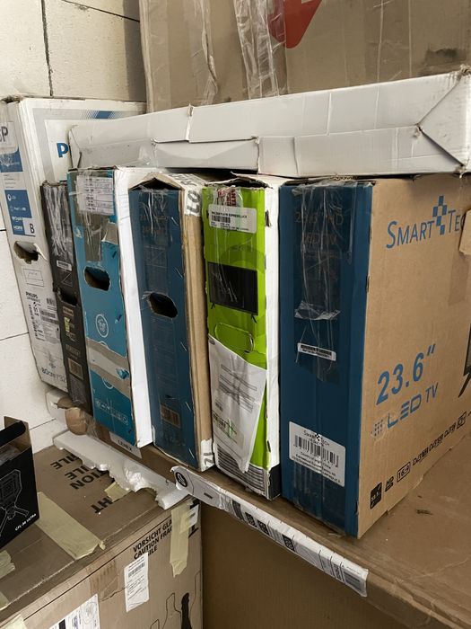 Телевізор 12 вольт smarttech 24-32 безкоштовна доставка!!