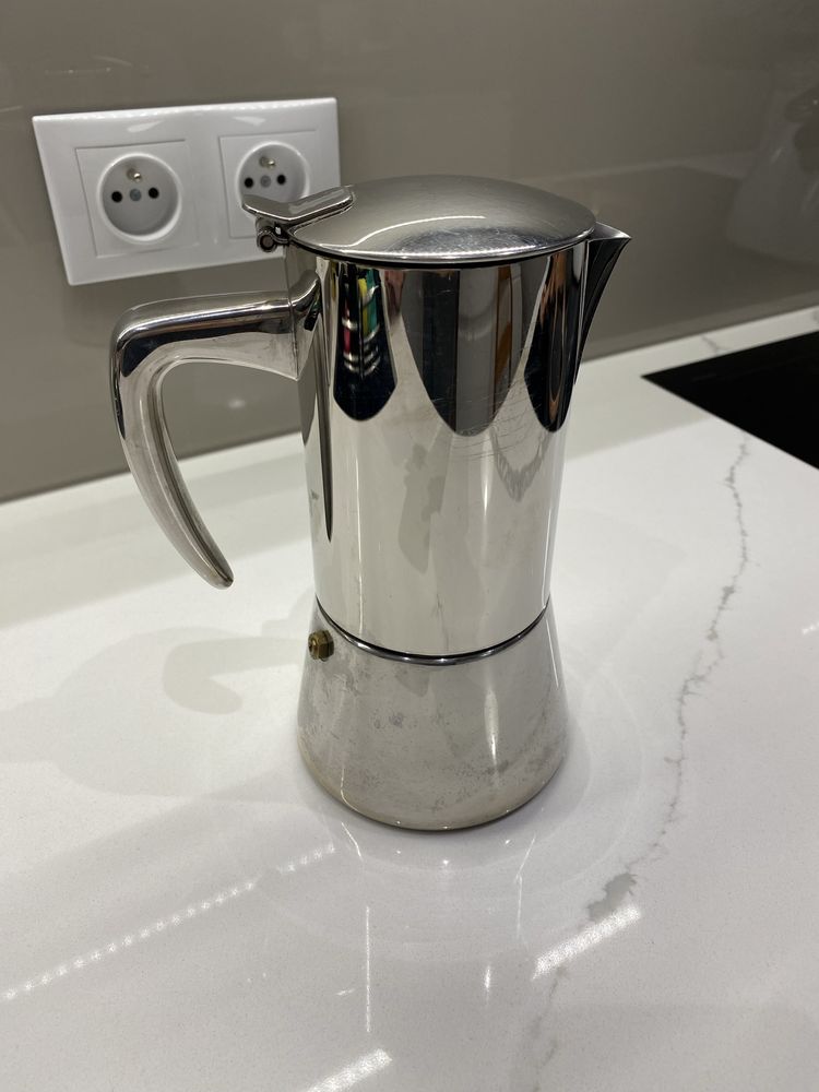 Kawiarka Kela Latina dzbanek 300ml 6 filizanek espresso stal
