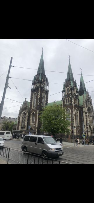 Оренда квартири на площі Привокзальна