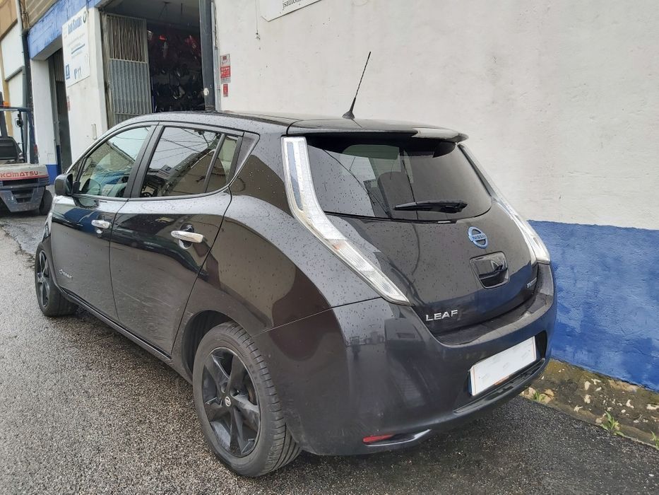 Nissan Leaf (Para Peças)