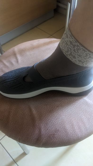 Продам летние туфли р40