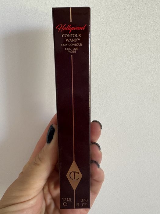 Charlotte Tilbury Fluid do konturowania