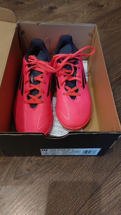 Halówki piłkarskie 35