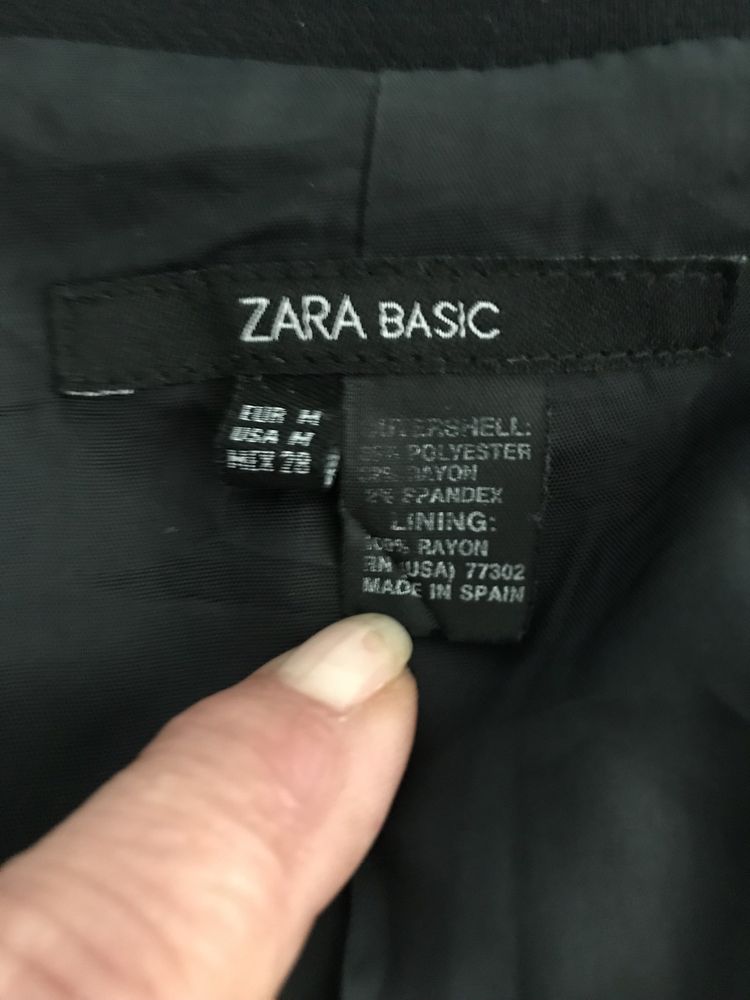 Casaco curta Zara