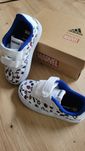 Buty Adidas MARVEL Spiderman rozmiar 24