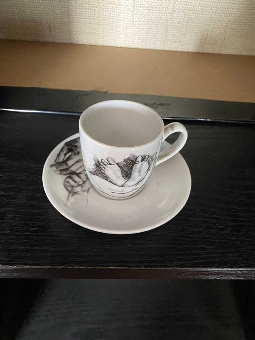 conjunto de chavena e pires branco