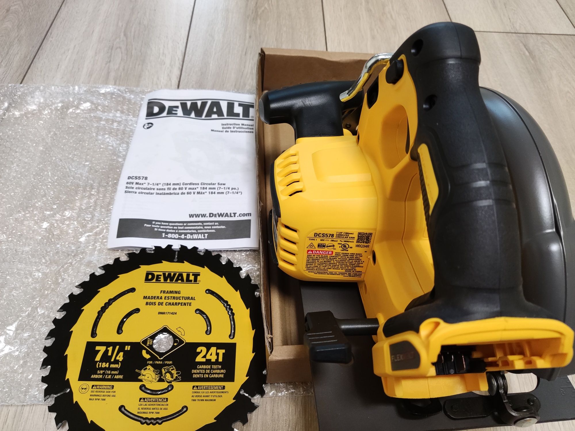 НОВИНКА!Пила дискова акумуляторна безщіткова DeWALT DCS578 Flexvolt