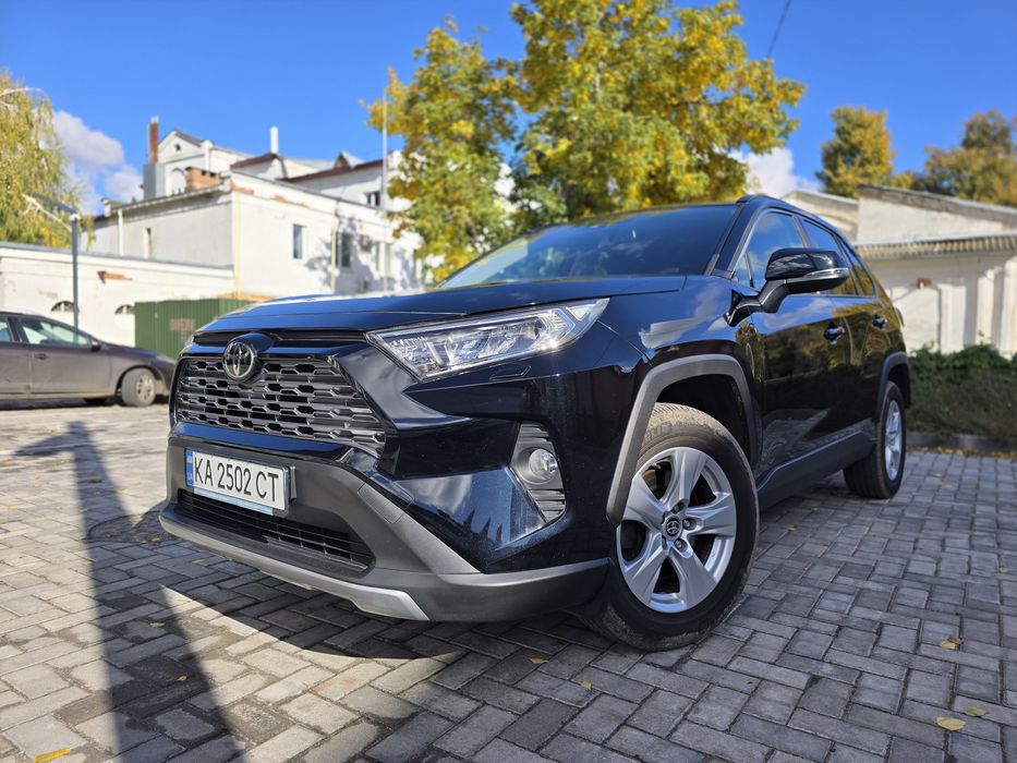 Продам Toyota Rav4