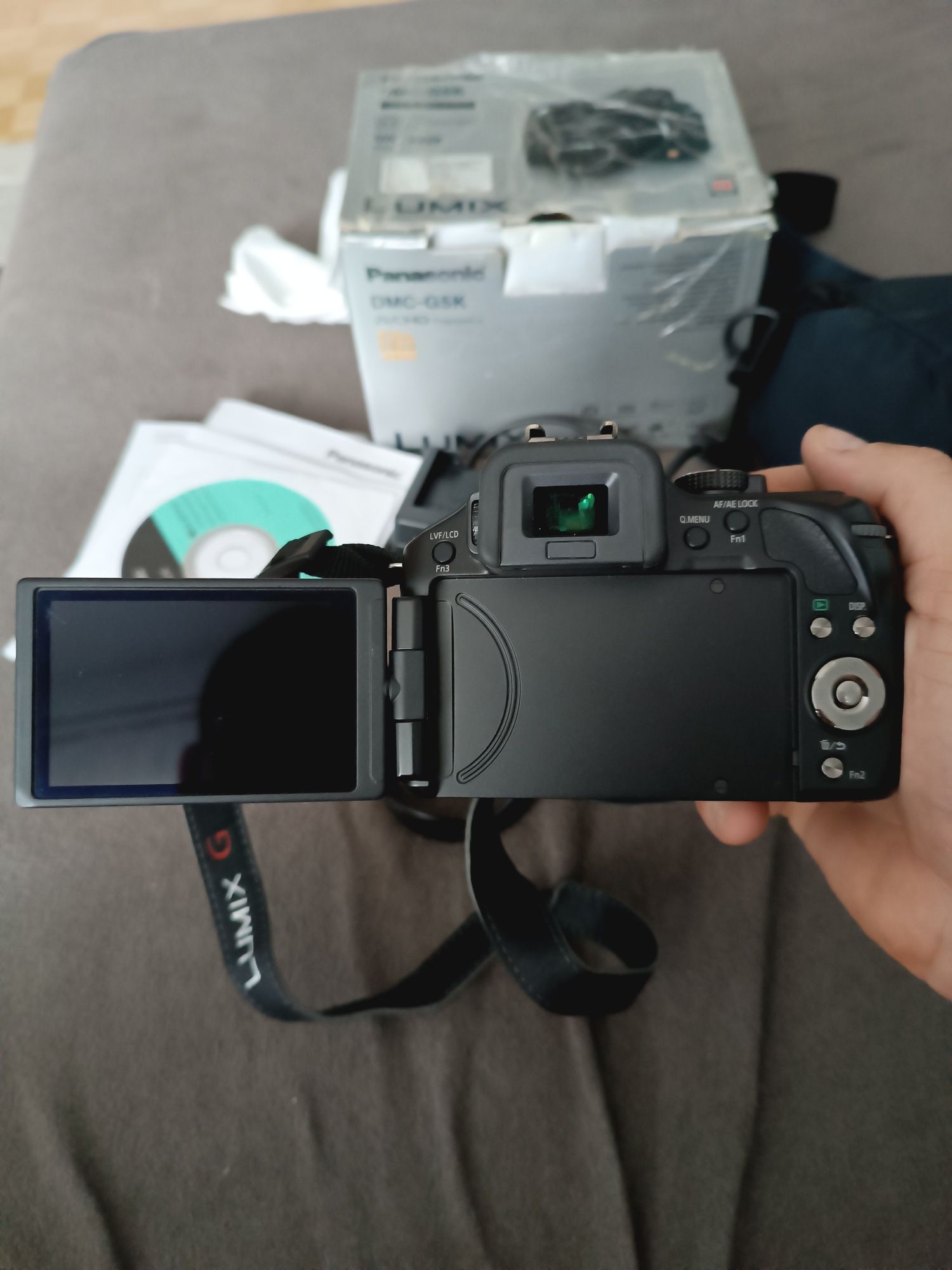 Panasonic Lumix DMC-G5 Czarny + 14-42mm
