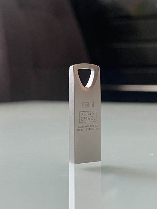 Флешка Tesla USB Drive - 128 GB