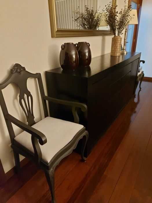 2 poltronas vintage de madeira, restauradas com toque de modernidade